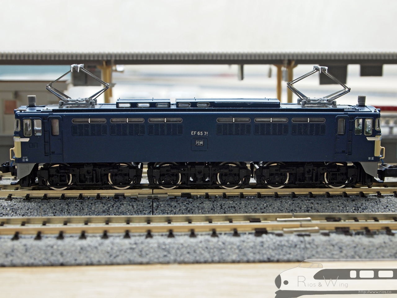 Tomix EF65-0形電気機関車（2次形） – Diocolle